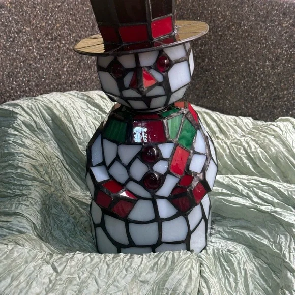Festive Stained Glass Snowman Light - Picture 8 of 8